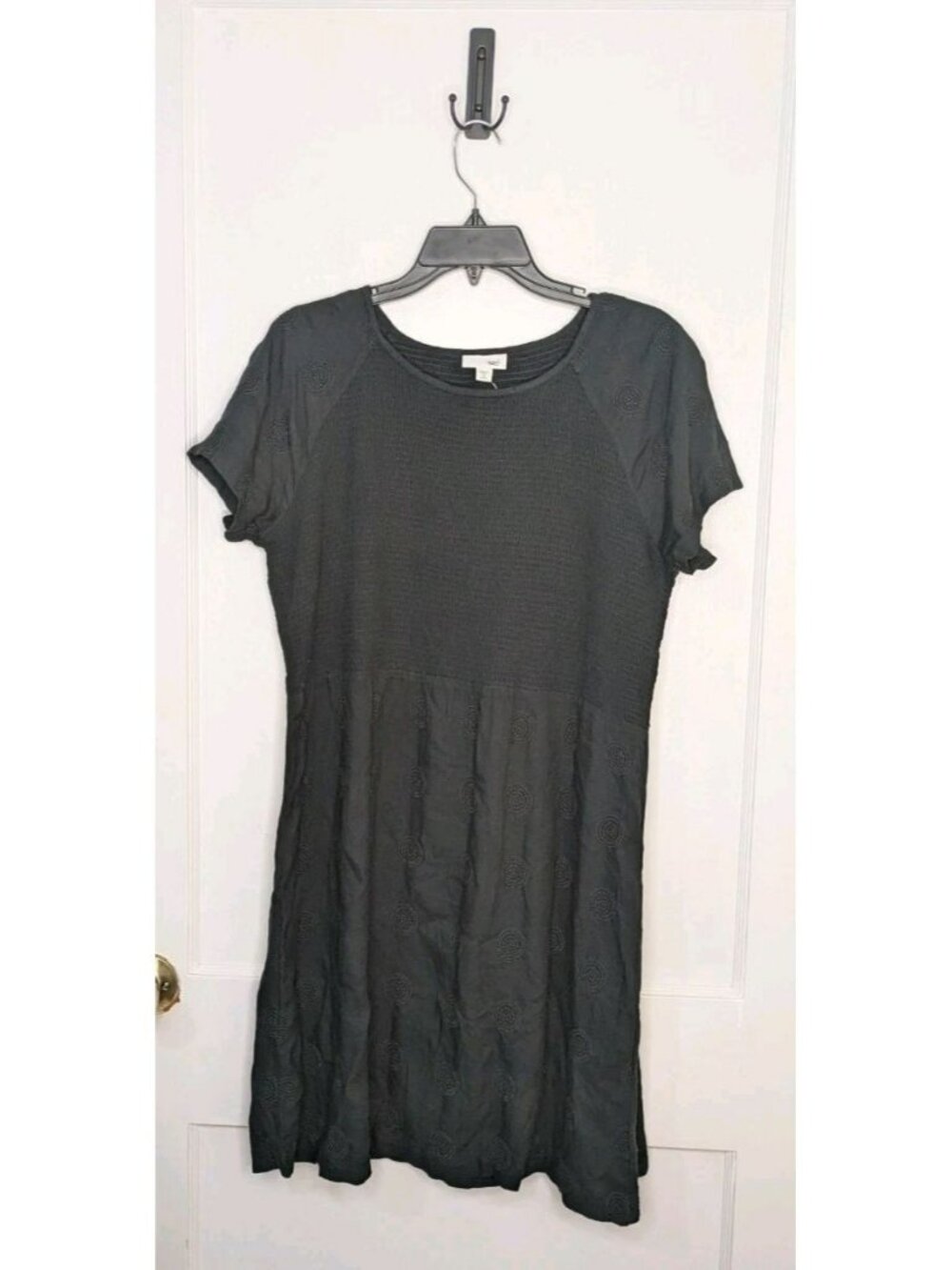 NWT J Jill Dress Sz MP Smocked Embroidered Classic Black Cap Sleeve Breathable
